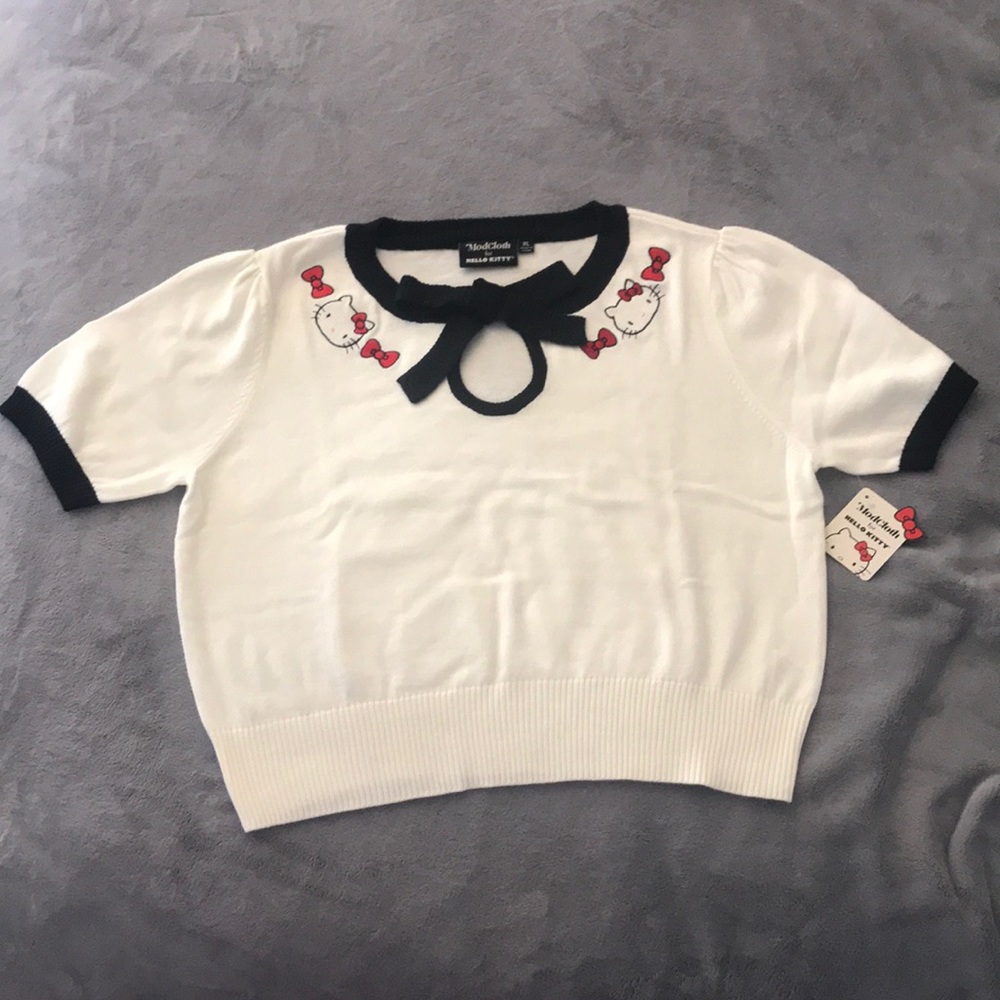 ModCloth for Hello Kitty Bow Sweater (Size XL)